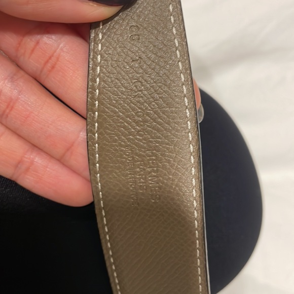 Authentic Hermes belt sz85 noir and eutope reversible belt. Receipt and box! - Picture 6 of 6
